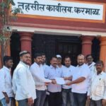 करमाळा : शेतकऱ्यांना सरसकट कर्जमाफी देऊन सातबारा उतारा कोरा करा- राष्ट्रवादी काँग्रेस शरदचंद्र पवार पक्षाची मागणी